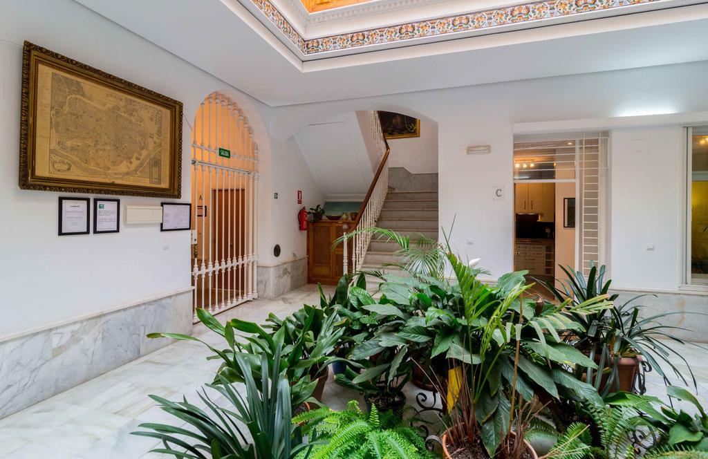 La Casa Del Conde De Gelves Apartments เซบีญา ภายนอก รูปภาพ