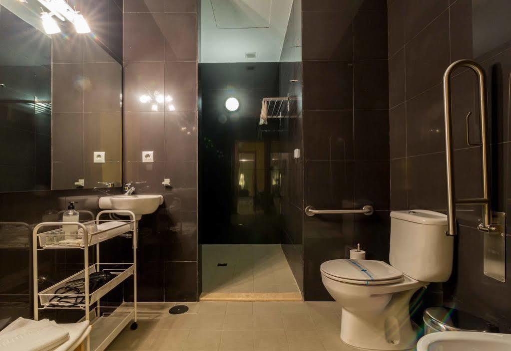 La Casa Del Conde De Gelves Apartments เซบีญา ภายนอก รูปภาพ